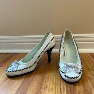Nine West White heels. Size 5.5
